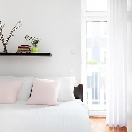 Lea And Maks's Urban